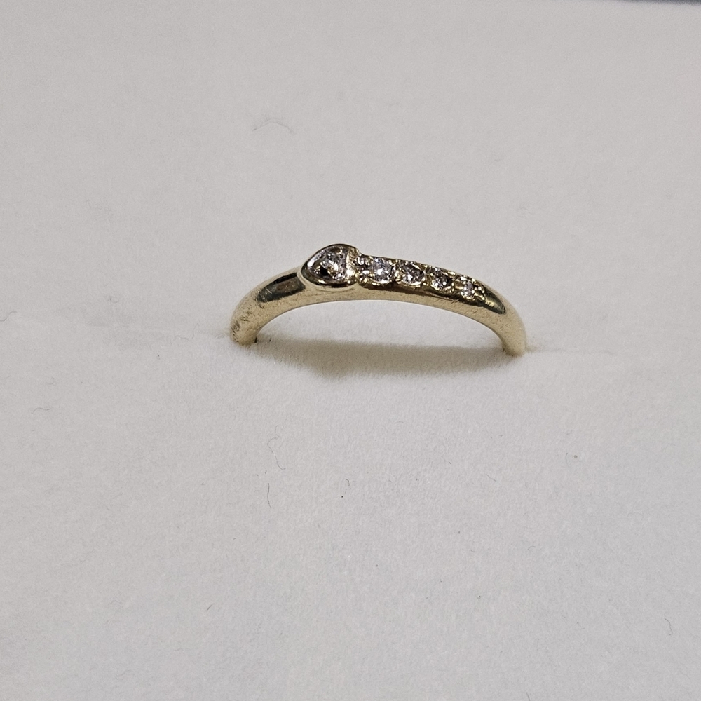 10K Diamond Heart Ring - Picture 2 of 7